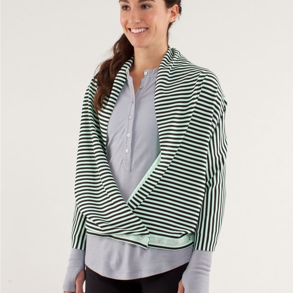 lululemon athletica Vinyasa Scarf Rulu
Classic Stripe Mint Moment Black - Picture 6 of 8